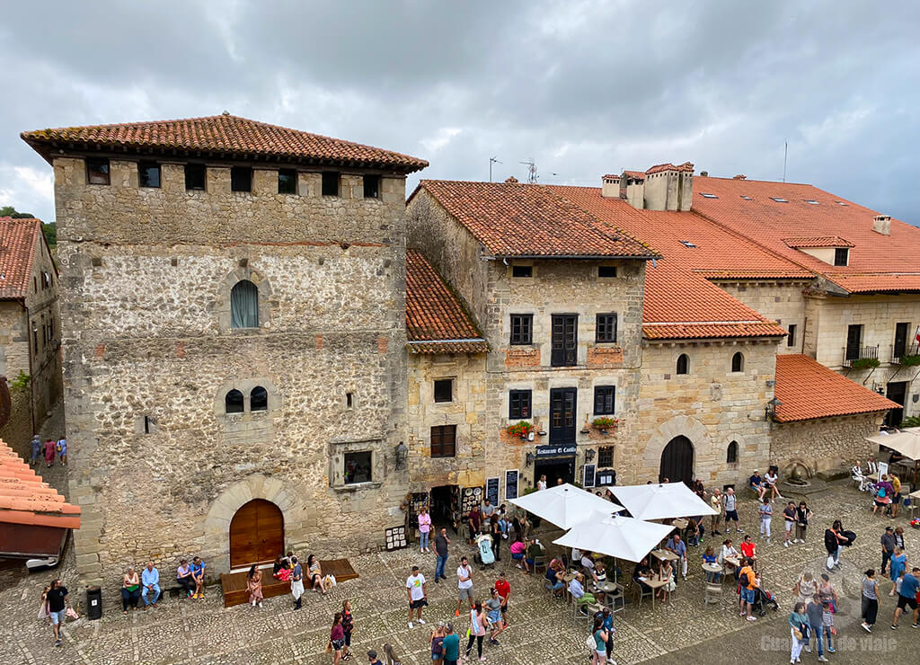 Torre Don Merino (Plaza Mayor de Santillana del Mar) Torre Don Merino (Plaza Mayor de Santillana del Mar)