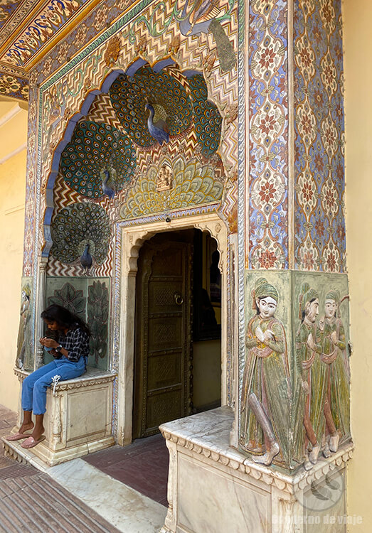 Puerta de los Pavos reales en el Palacio de la Ciudad Puerta de los Pavos reales en el Palacio de la Ciudad