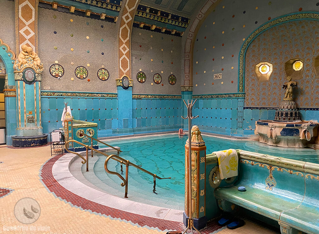 Piscinas art nouveau de los Baños Gellért Piscinas art nouveau de los Baños Gellért