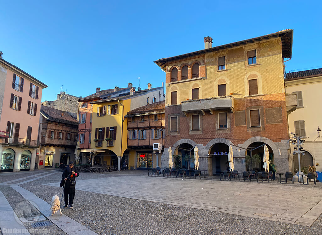 Piazza San Fedele o Plaza de San Fidel Piazza San Fedele o Plaza de San Fidel