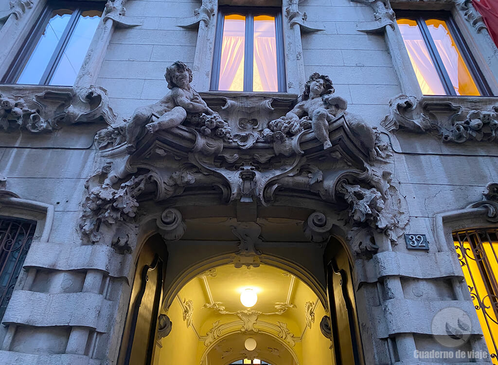 Casa de Corso Monforte 32 (1911) obra de Alfredo Campanini Casa de Corso Monforte 32 (1911) obra de Alfredo Campanini