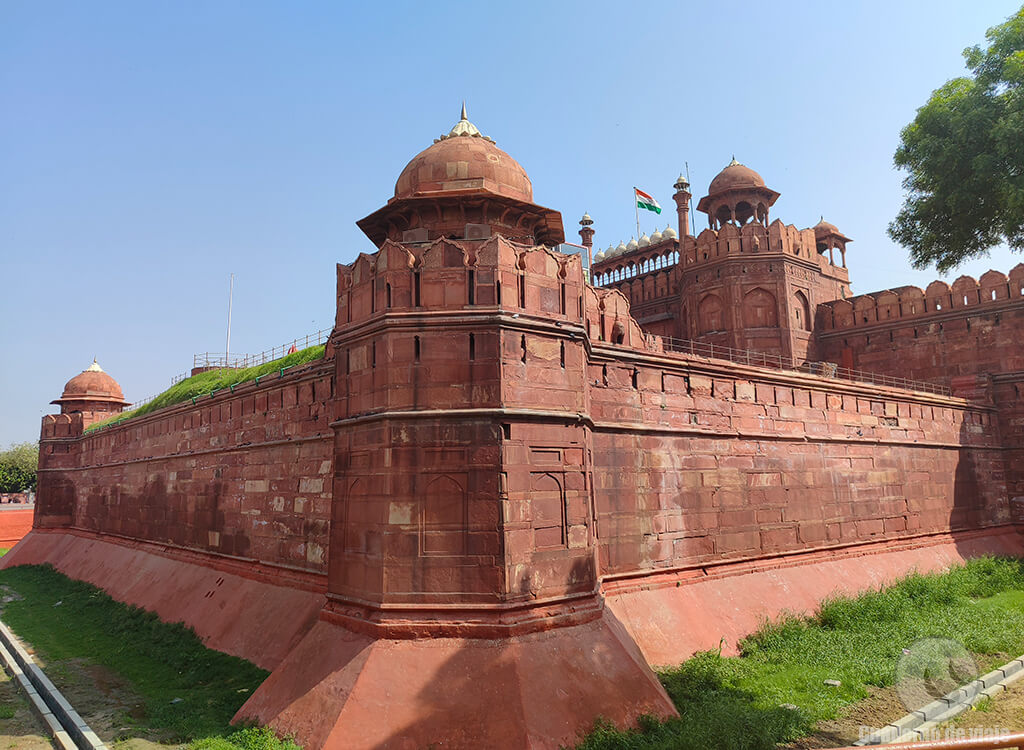 El Fuerte Rojo construido por el el emperador Shah Jahan en el siglo XVII El Fuerte Rojo construido por el el emperador Shah Jahan en el siglo XVII