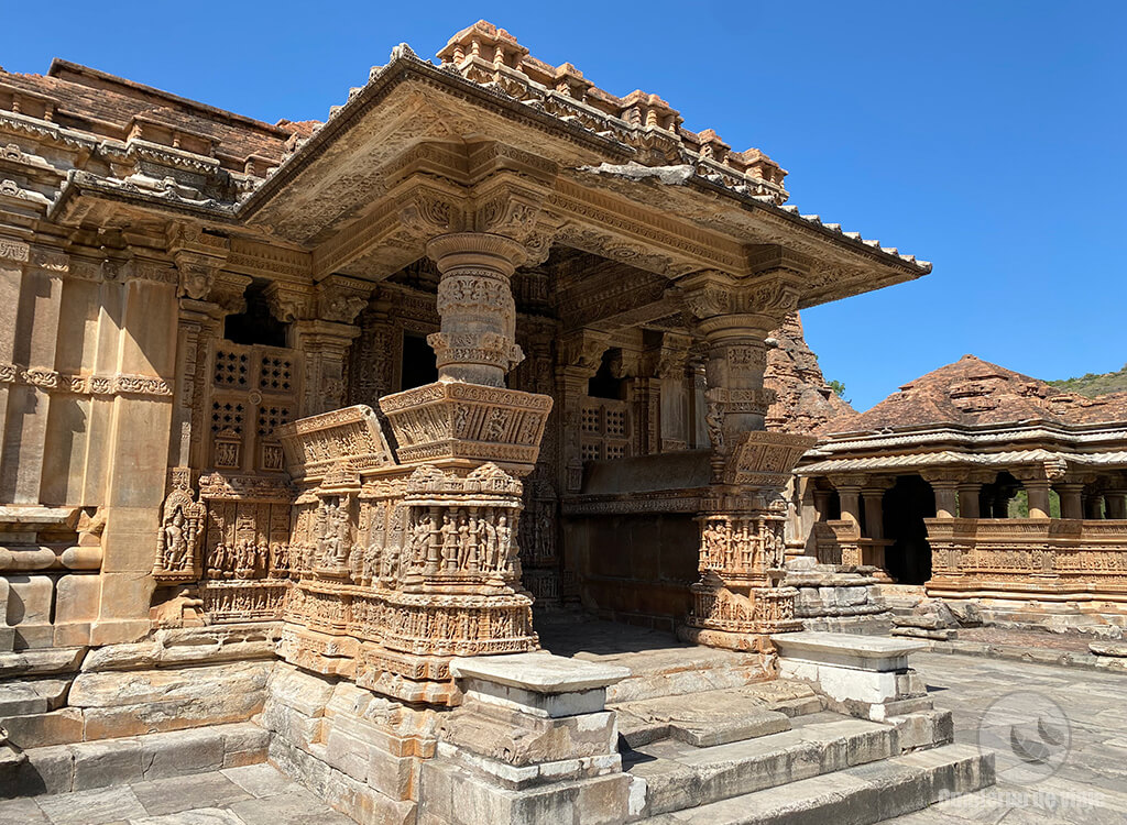 Templo Sas Bahu cerca de Udaipur Templo Sas Bahu cerca de Udaipur