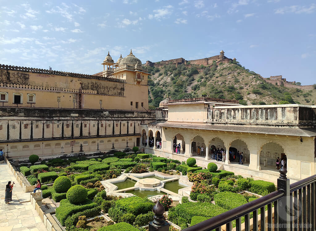 Fuerte Amber a 8 kilómetros de Jaipur Fuerte Amber a 8 kilómetros de Jaipur