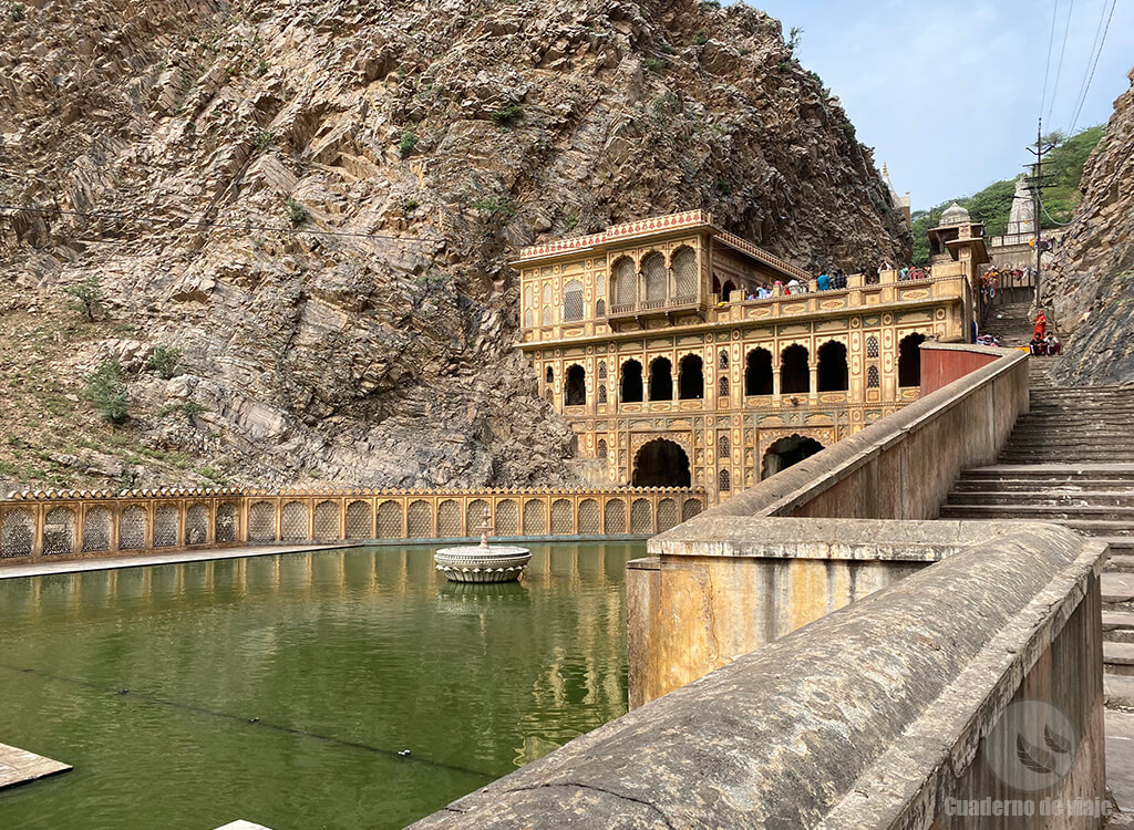 Templo de los monos a las afueras de Jaipur Templo de los monos a las afueras de Jaipur