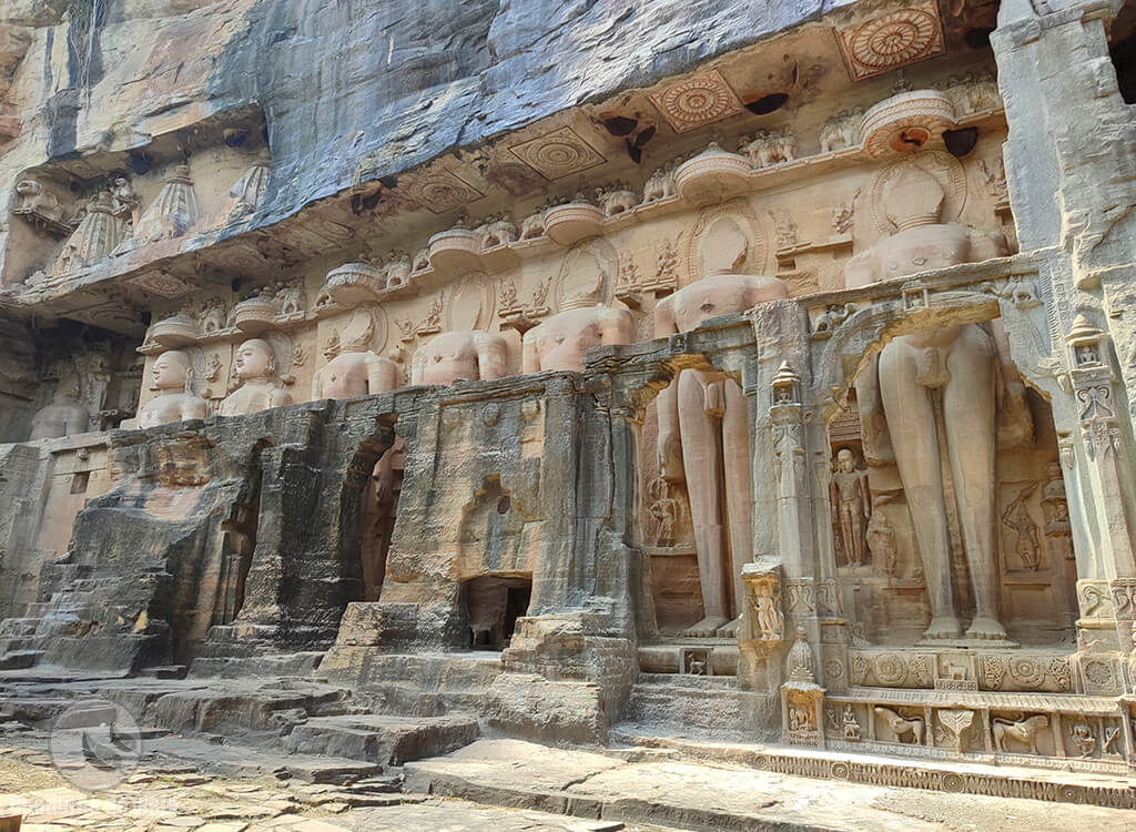 Esculturas jainístas de Gopachal Parvat (Gwalior) Esculturas jainístas de Gopachal Parvat (Gwalior)