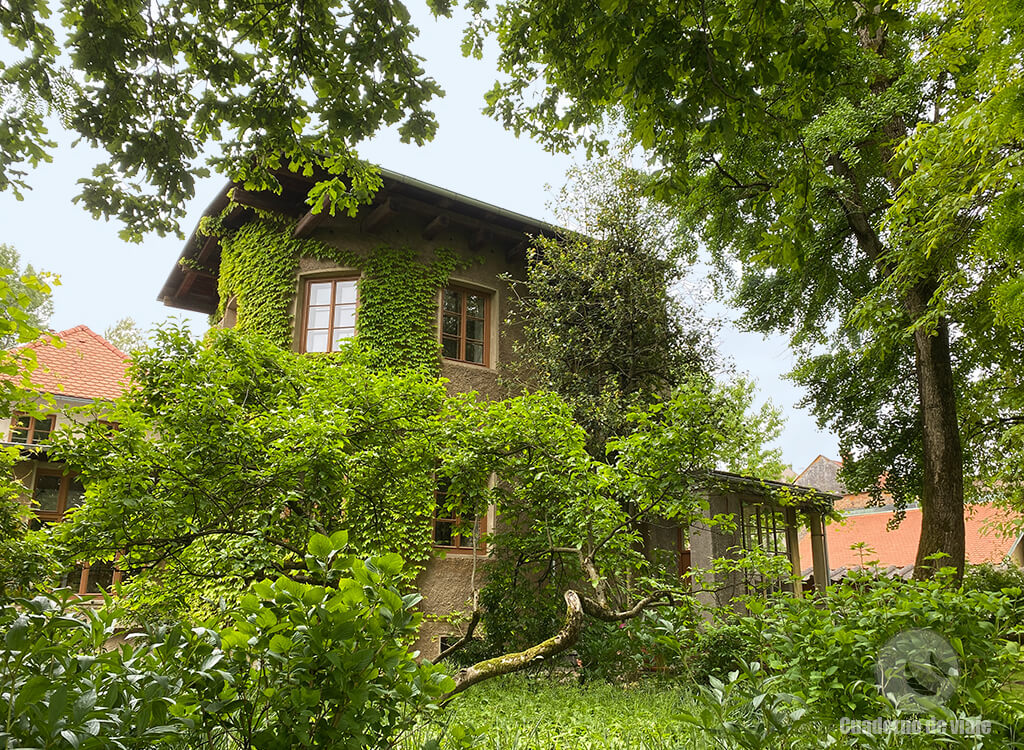 Casa Plečnik (Plečnikova hiša) vista desde el jardín Casa Plečnik (Plečnikova hiša) vista desde el jardín