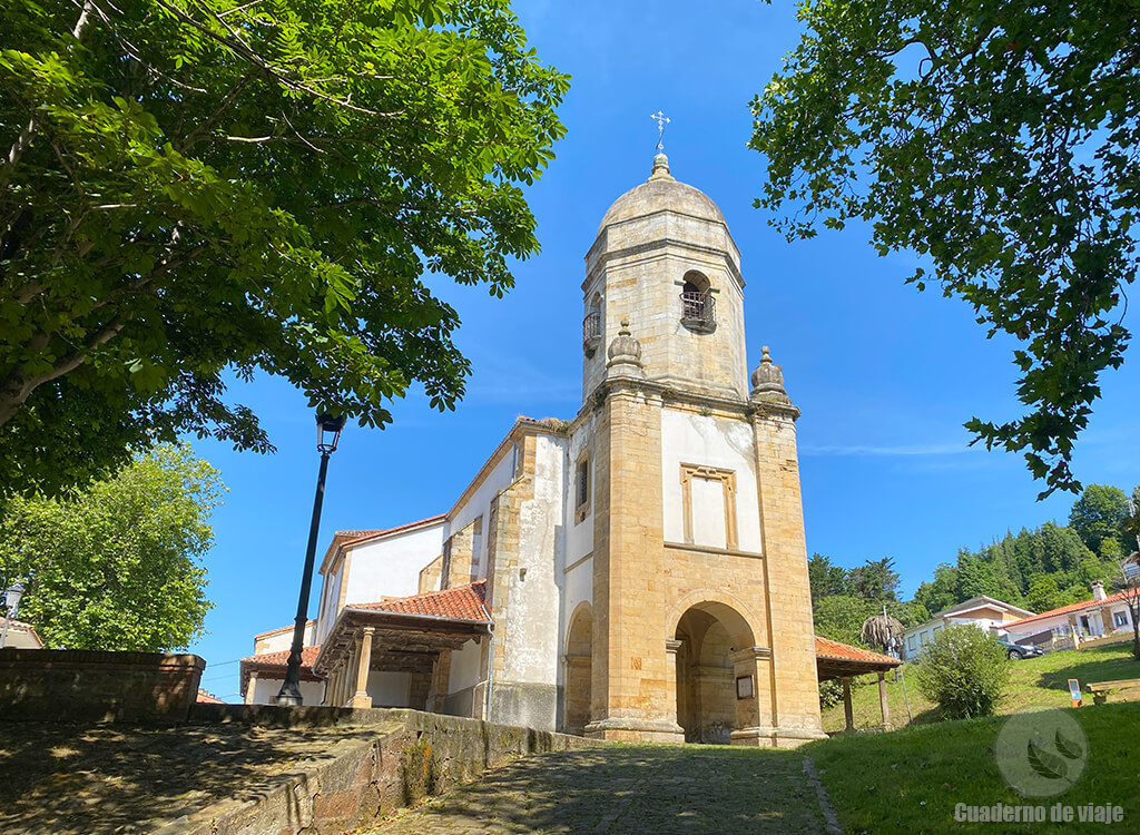 Parroquia de Santa María de Sábada, junto a ella hay un gran aparcamiento Parroquia de Santa María de Sábada, junto a ella hay un gran aparcamiento