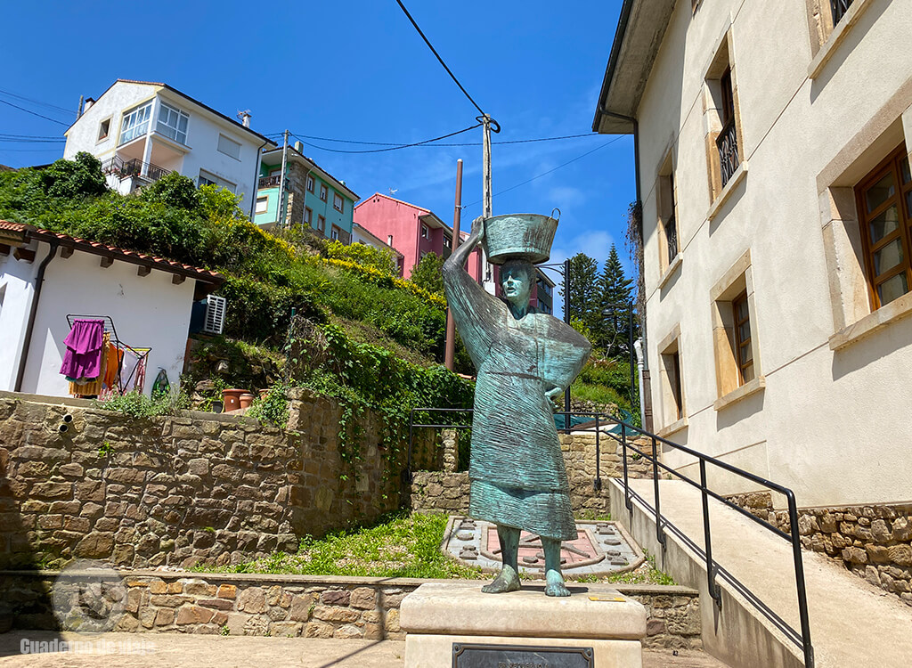 'La sardinera' escultura en honor a las vendedoras de pescado lastrinas 'La sardinera' escultura en honor a las vendedoras de pescado lastrinas