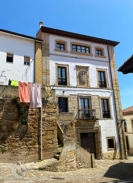 Casa de los Robledo o Casa Cuartel Casa de los Robledo o Casa Cuartel