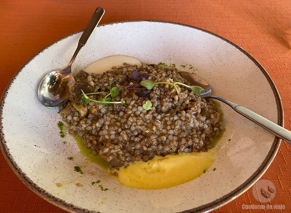 La ajdova kaša es una plato típico con trigo sarraceno La ajdova kaša es una plato típico con trigo sarraceno