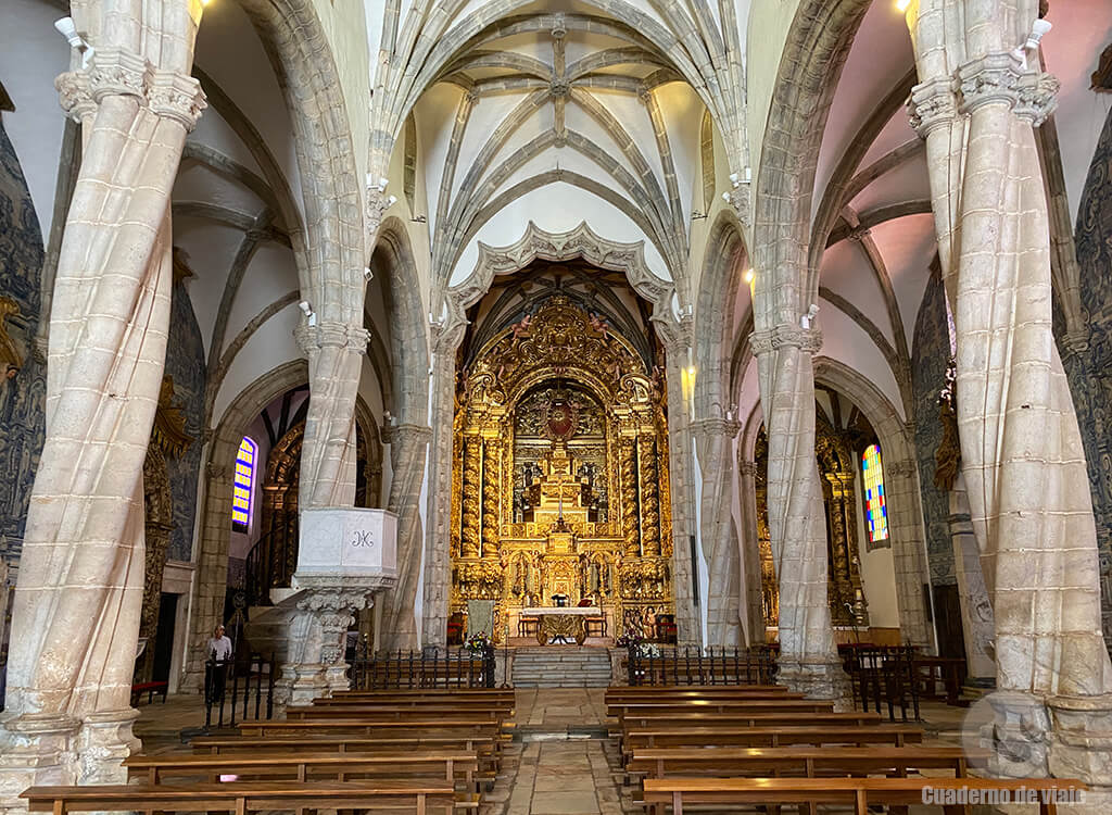 El precioso interior de la Iglesia de la Magdalena El precioso interior de la Iglesia de la Magdalena
