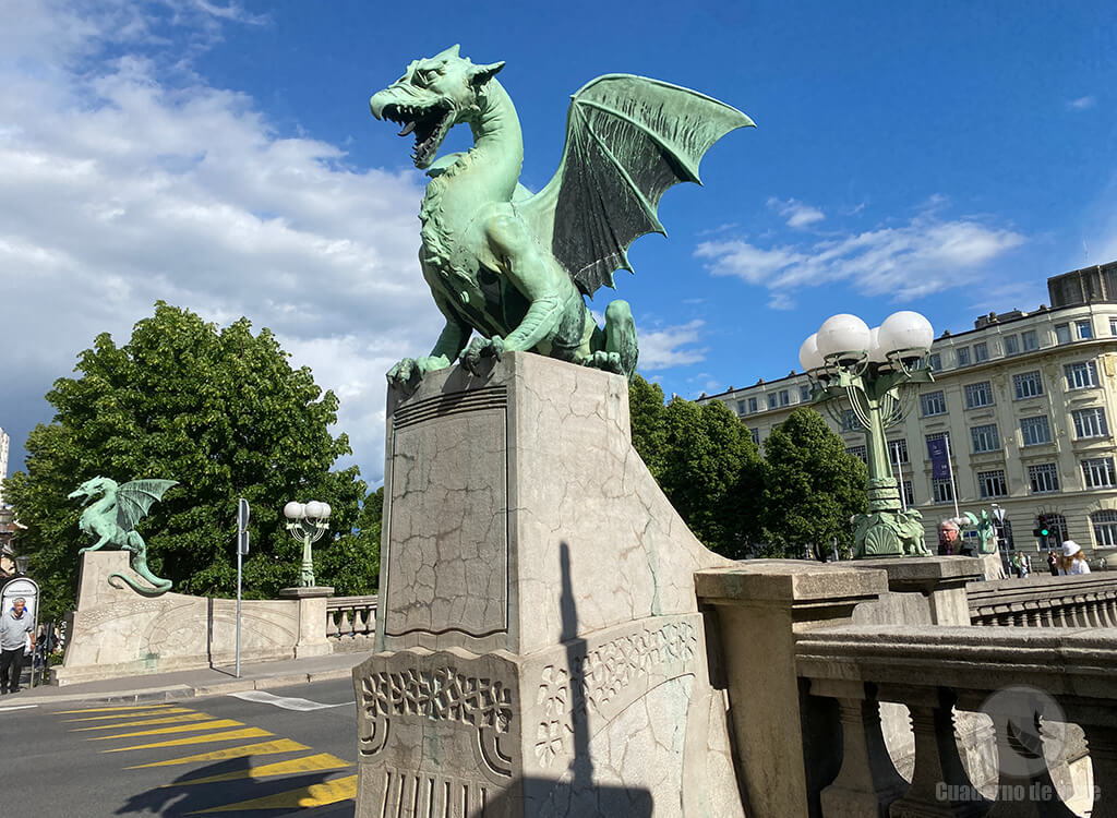 La primera obra art nouveau de la ciudad: el Puente de los Dragones (Zmajski most) La primera obra art nouveau de la ciudad: el Puente de los Dragones (Zmajski most)