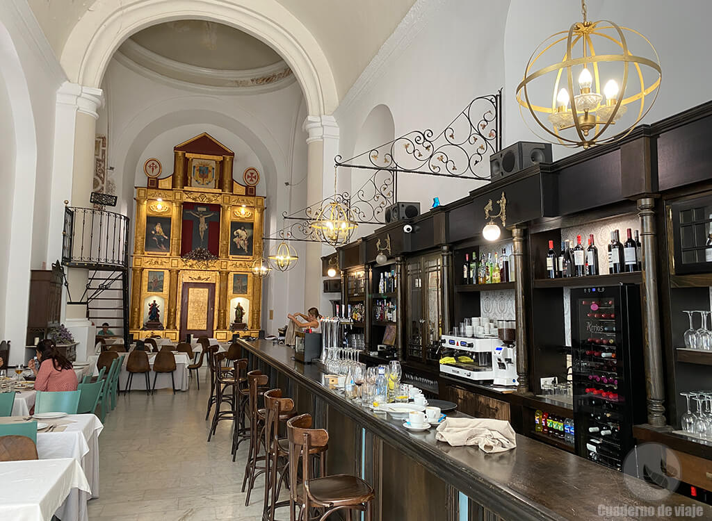 Interior del restaurante La Ermita Interior del restaurante La Ermita