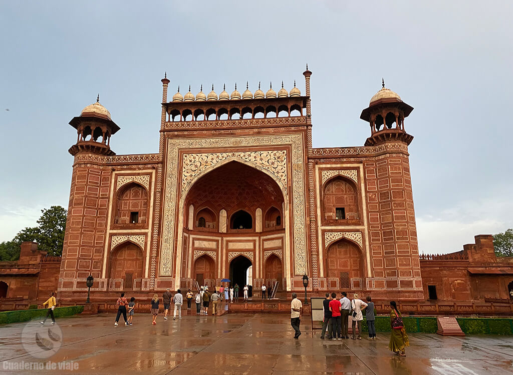 Darwaza o Fuerte de acceso al Taj Mahal Darwaza o Fuerte de acceso al Taj Mahal