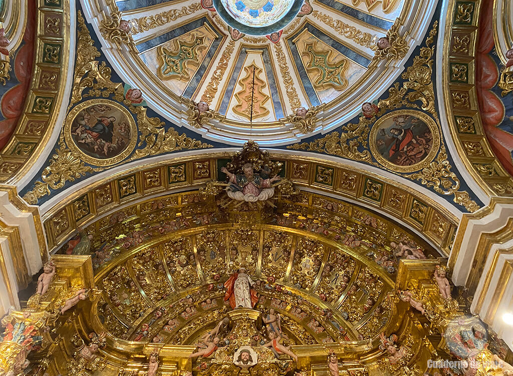 Retablo churrigueresco de la Capilla del Santo Cristo Retablo churrigueresco de la Capilla del Santo Cristo
