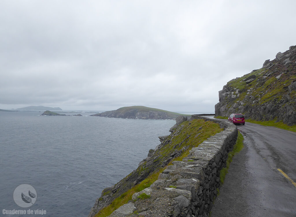La Wild Atlantic Way es una preciosa ruta turistica en la costa irlandesa La Wild Atlantic Way es una preciosa ruta turistica en la costa irlandesa