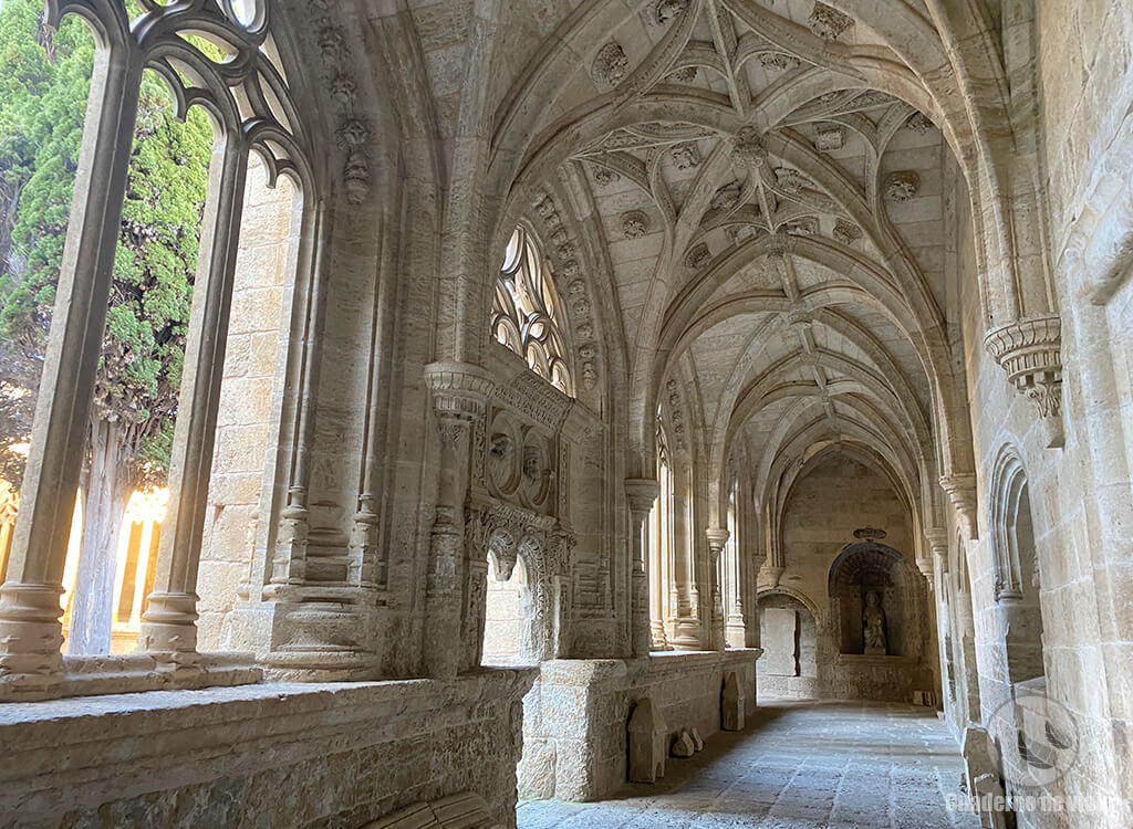 Claustro gótico de la catedral Claustro gótico de la catedral