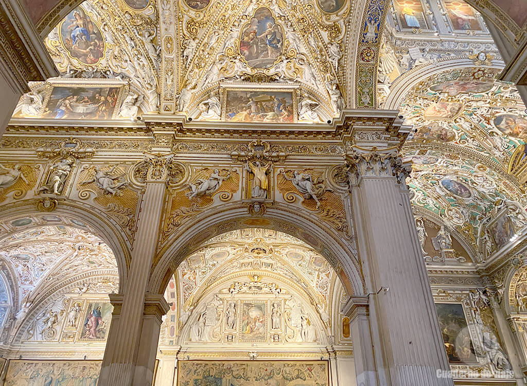 El impresionante interior barroco de la Basílica de Santa María la Mayor El impresionante interior barroco de la Basílica de Santa María la Mayor