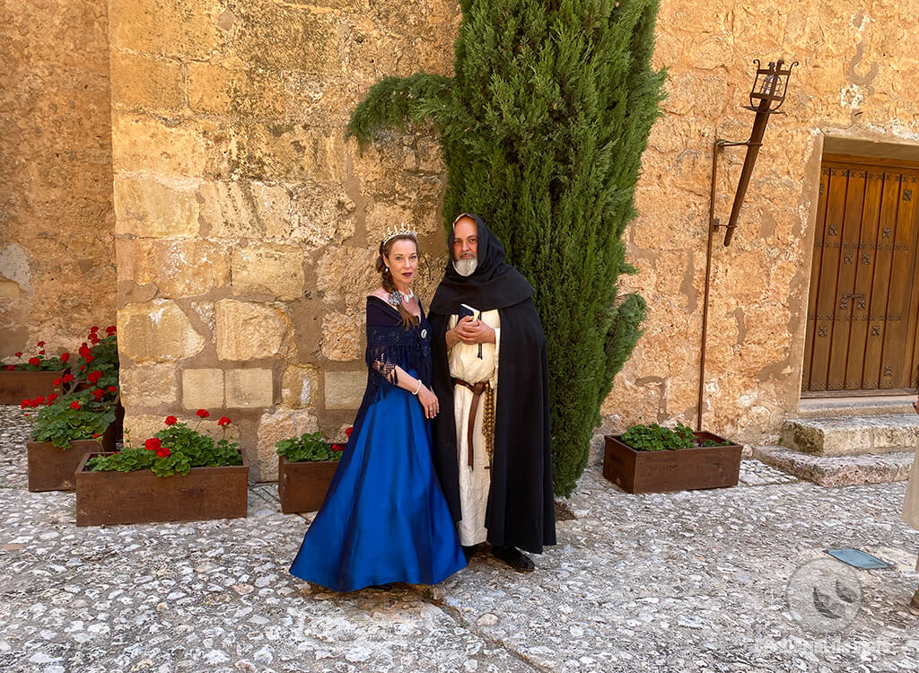 Visita teatralizada con Eugenia de Montijo y su confesor Visita teatralizada con Eugenia de Montijo y su confesor