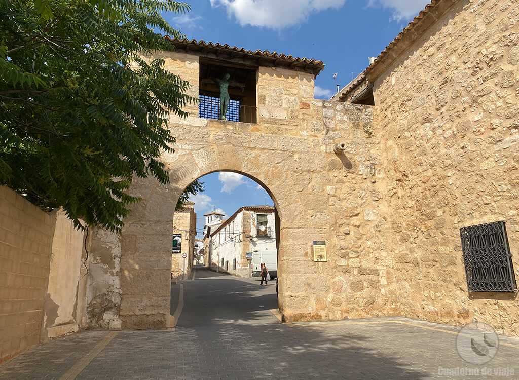 Puerta del Almudín, una de las puertas medievales que se conserva Puerta del Almudín, una de las puertas medievales que se conserva