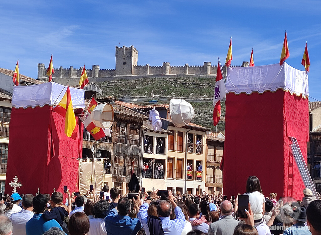 La Bajada del Ángel se produce el Domingo de Resurrección La Bajada del Ángel se produce el Domingo de Resurrección
