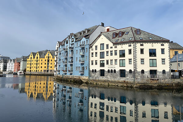 Ålesund (Noruega) Ålesund (Noruega)