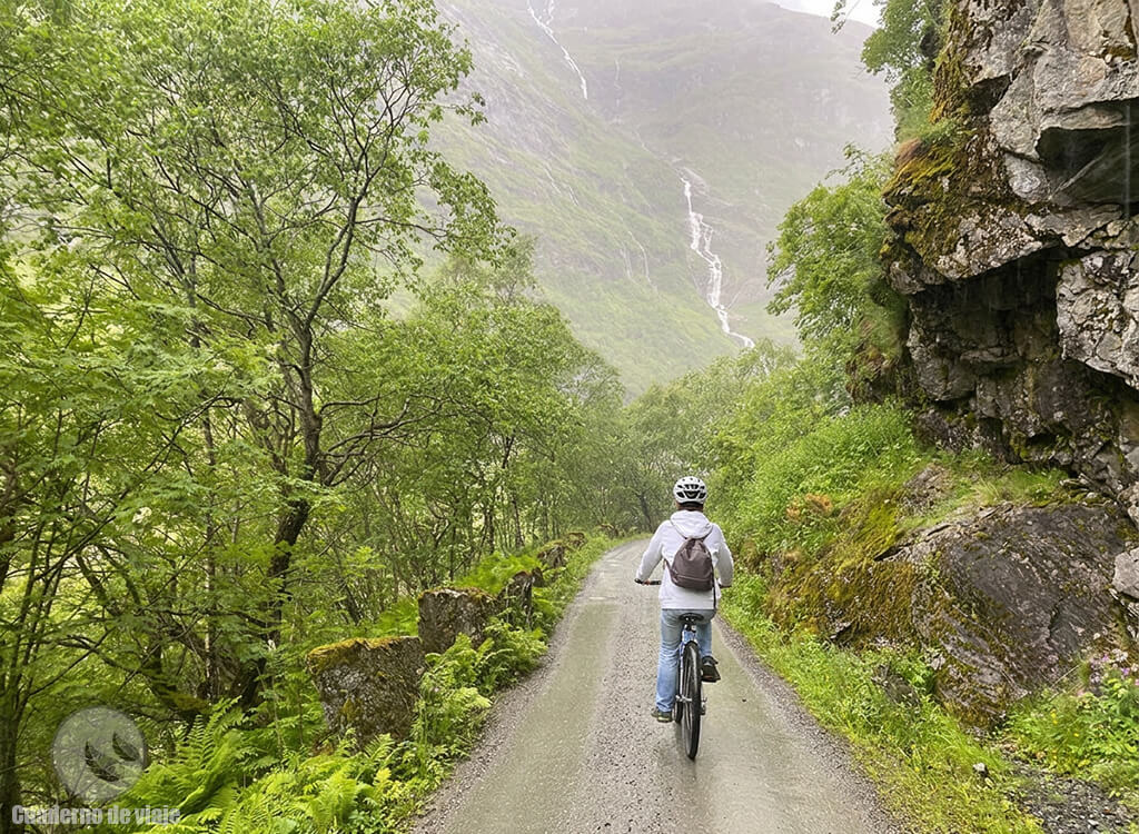 La ruta en bici puede ser muy agradable La ruta en bici puede ser muy agradable
