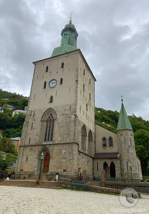 Catedral de San Olaf (Bergen Domkirke) Catedral de San Olaf (Bergen Domkirke)