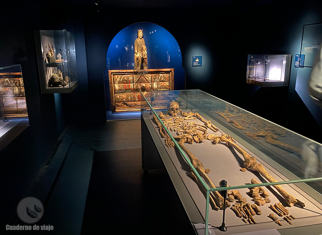Una de las salas del Bryggens Museum, dedicado al Bergen medieval Una de las salas del Bryggens Museum, dedicado al Bergen medieval