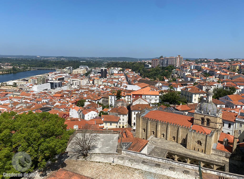Vistas de la Catedral Vieja y Coimbra desde la universidad Vistas de la Catedral Vieja y Coimbra desde la universidad