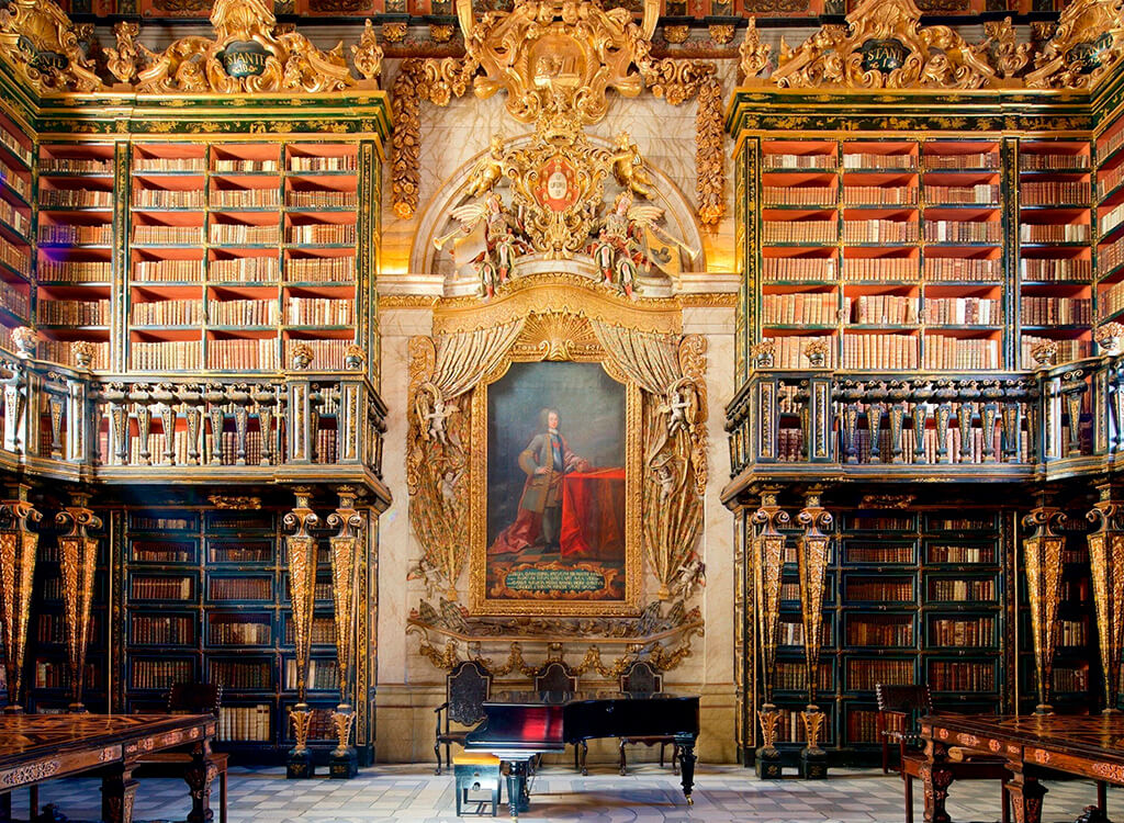 La barroca Biblioteca Joanina La barroca Biblioteca Joanina