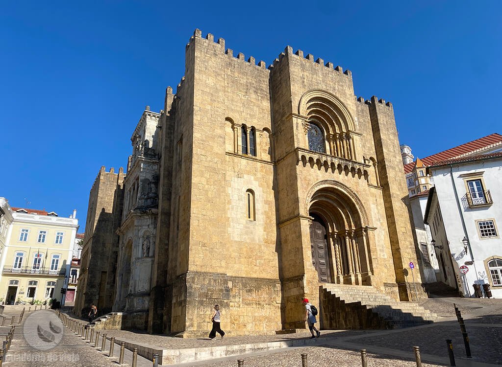 Catedral Vieja o Se Velha, construida en el siglo XII Catedral Vieja o Se Velha, construida en el siglo XII